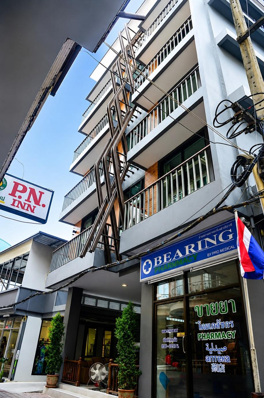 P72 Hotel