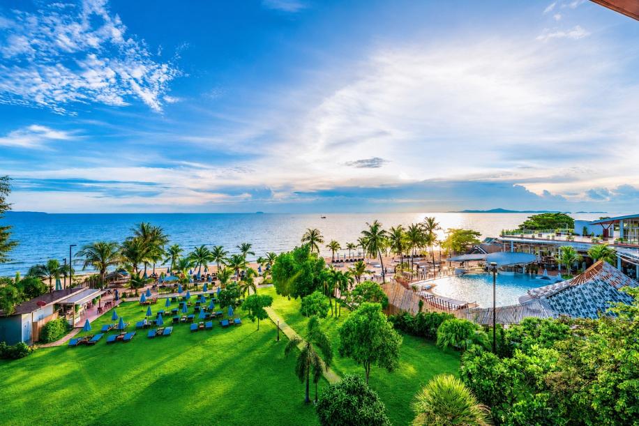 Pinnacle Grand Jomtien Resort and Beach Club
