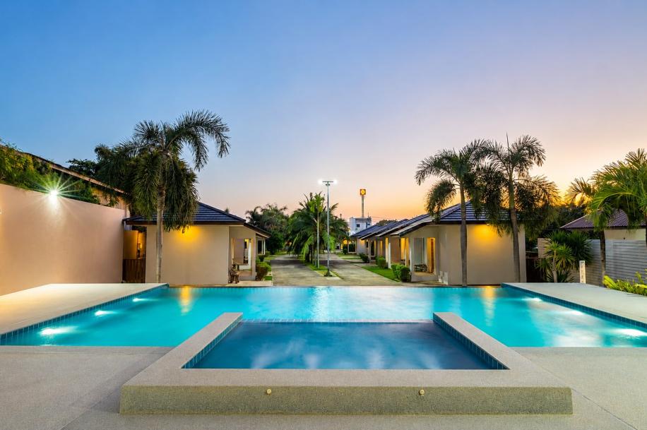 AKARD Private Villas Sattahip